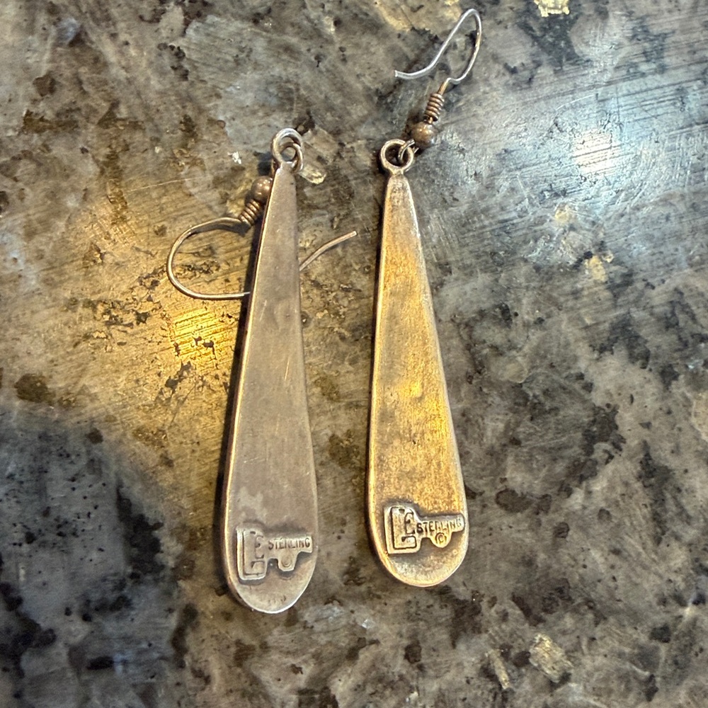Sterling silver Kokopelli Dangle Earrings (BK7) - Picture 2 of 2